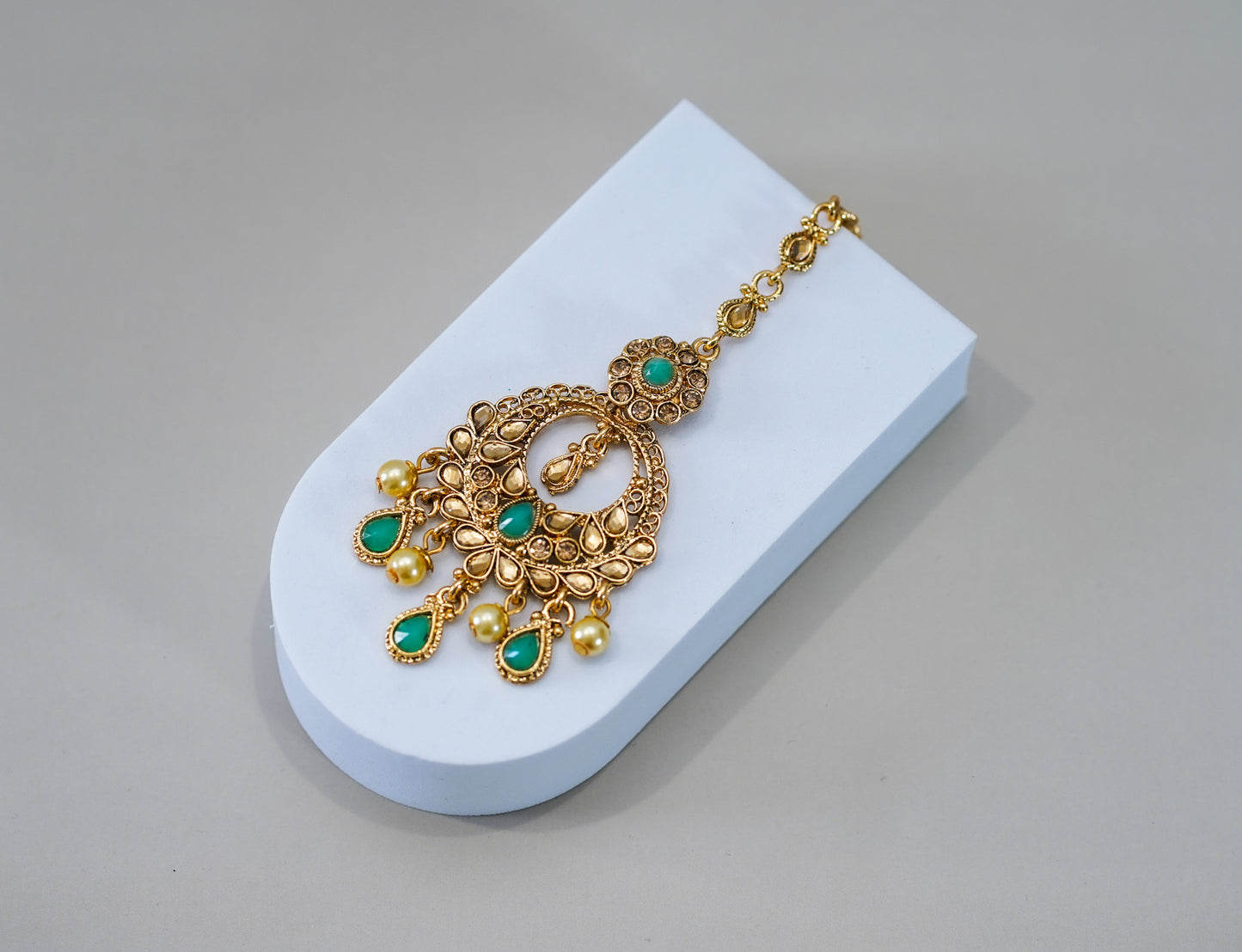 Gold & Green Royal Uchipattam