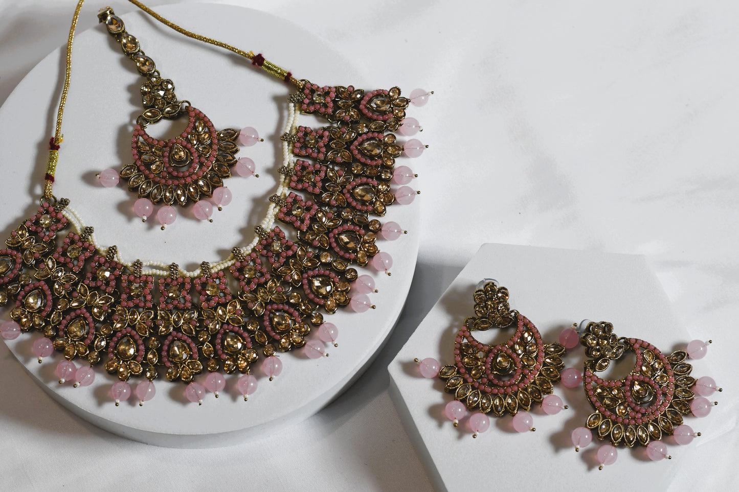 Rose & Green Pearl Necklace Set