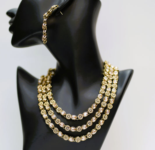 Gold Modern Necklace Set