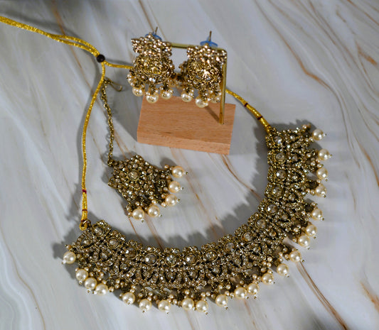 Shine Gold & Pearl Necklace Set