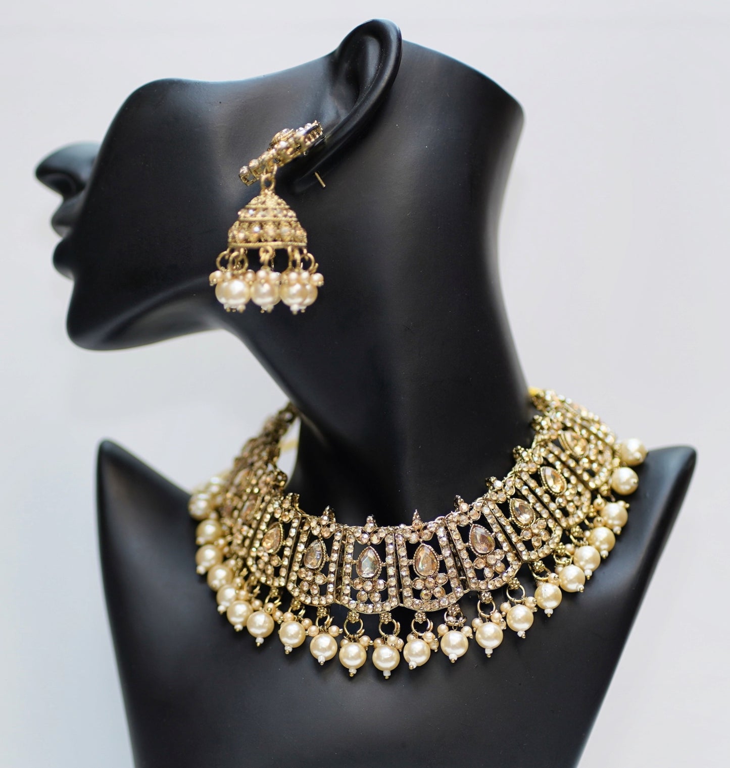 Gold & Pearl Necklace Set