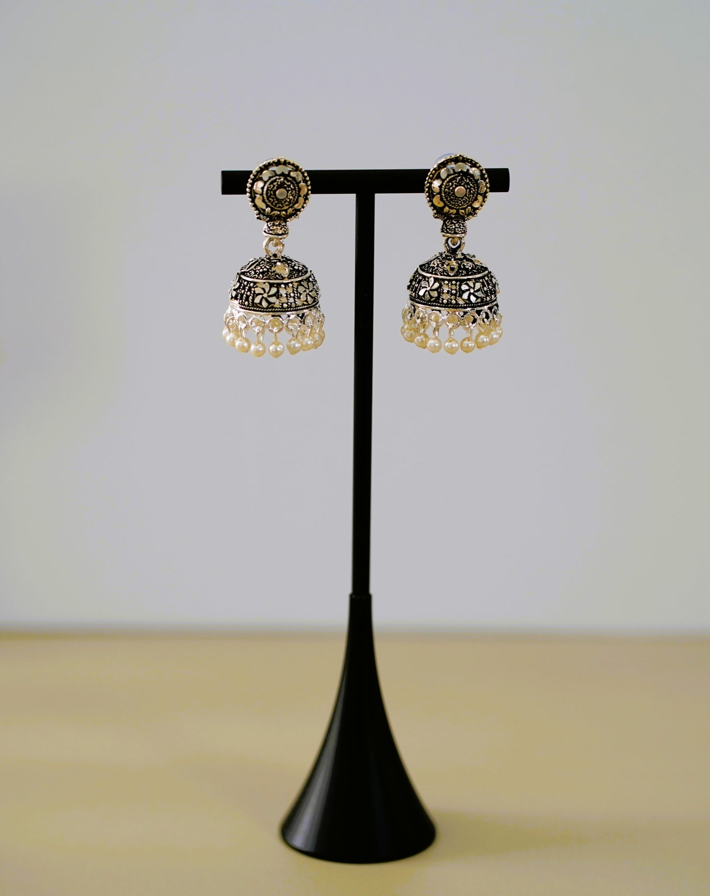 Silver & Pearl Jimikki