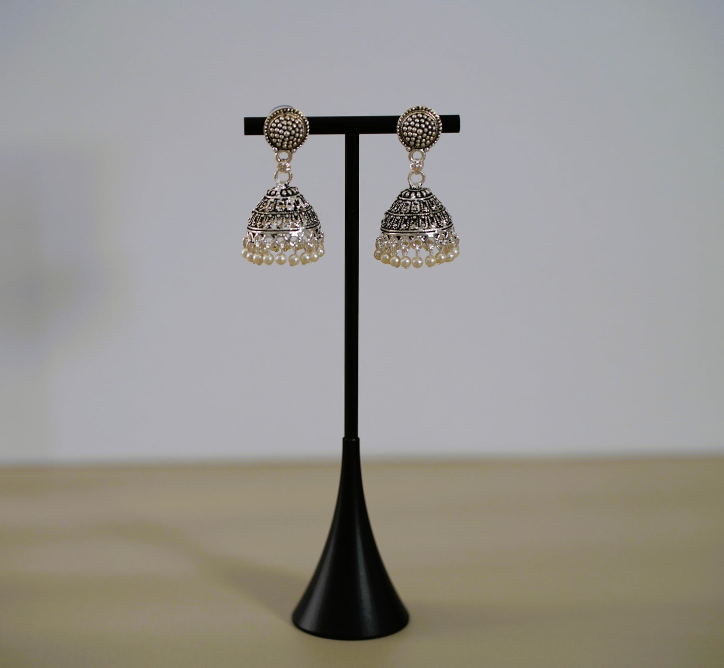 Silver & Pearl Jimikki