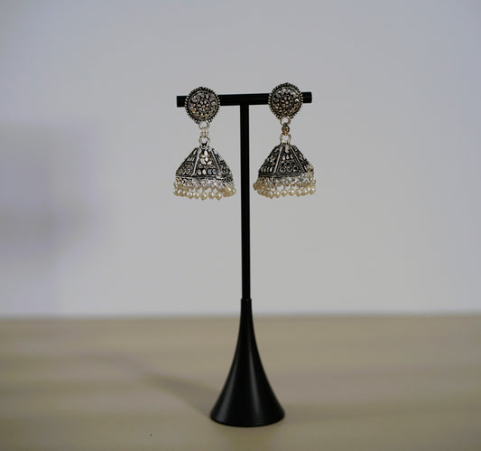 Silver & Pearl Shaped Jimikki