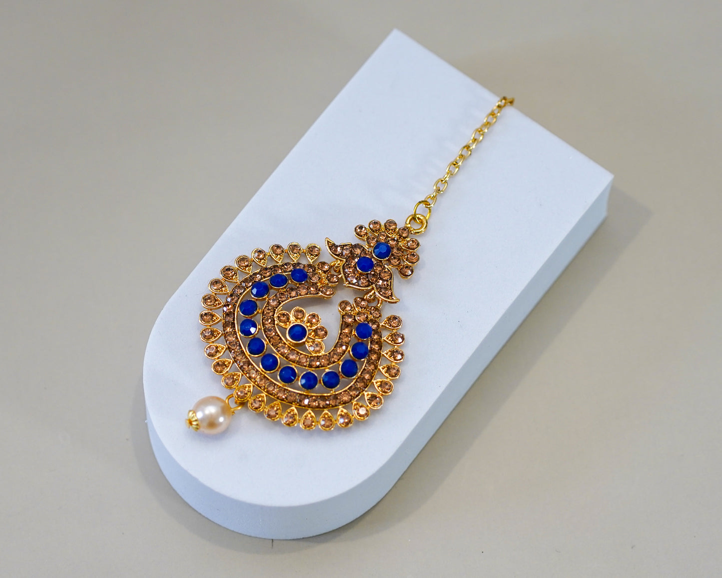 Gold & Blue Uchipattam