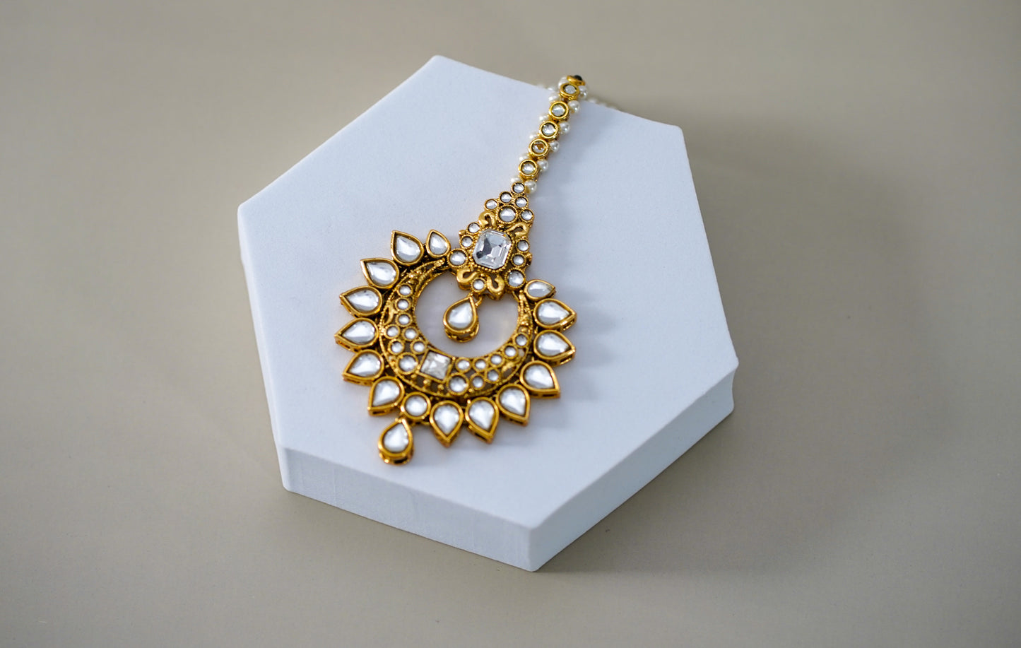 Gold & Glass Uchipattam