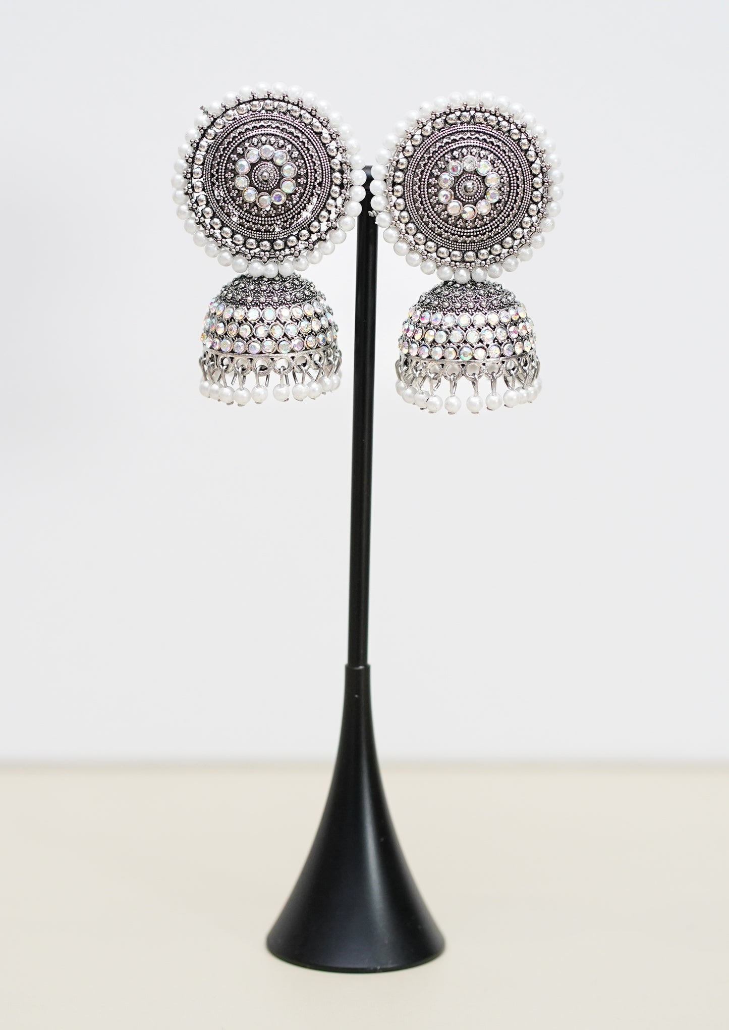 Silver Stone with Pearl Jimikki