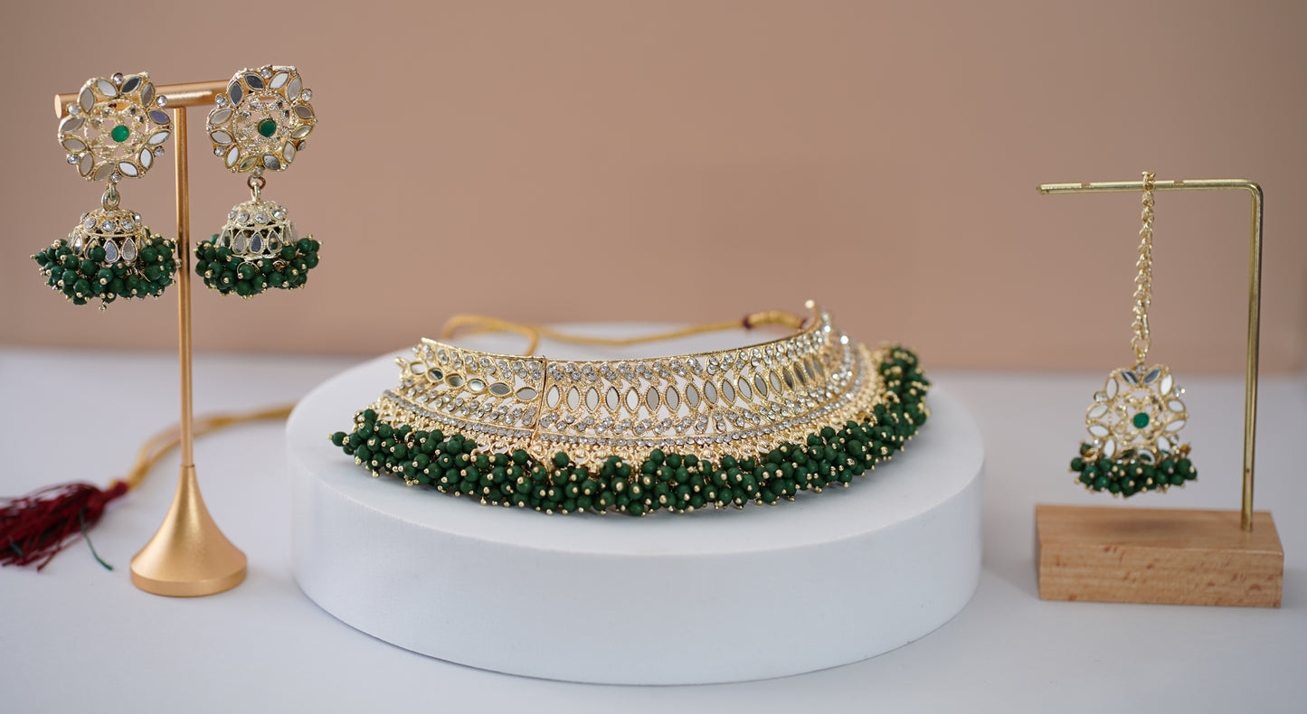 Silver Glass & Pearled Green Choker Set